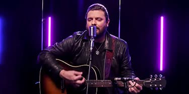 Image of Chris Young